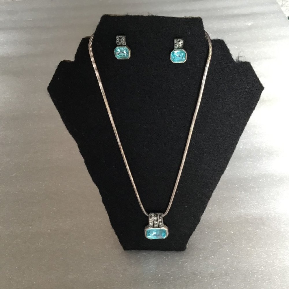 Vintage rhinestone necklace & earring set